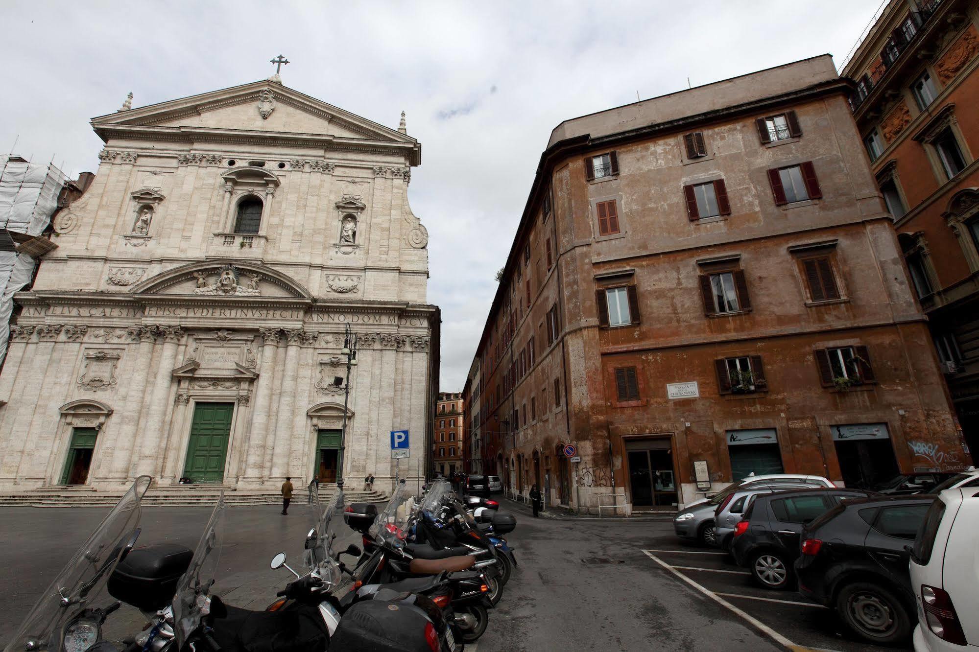 Unounotto Bed & Breakfast Rome Exterior photo